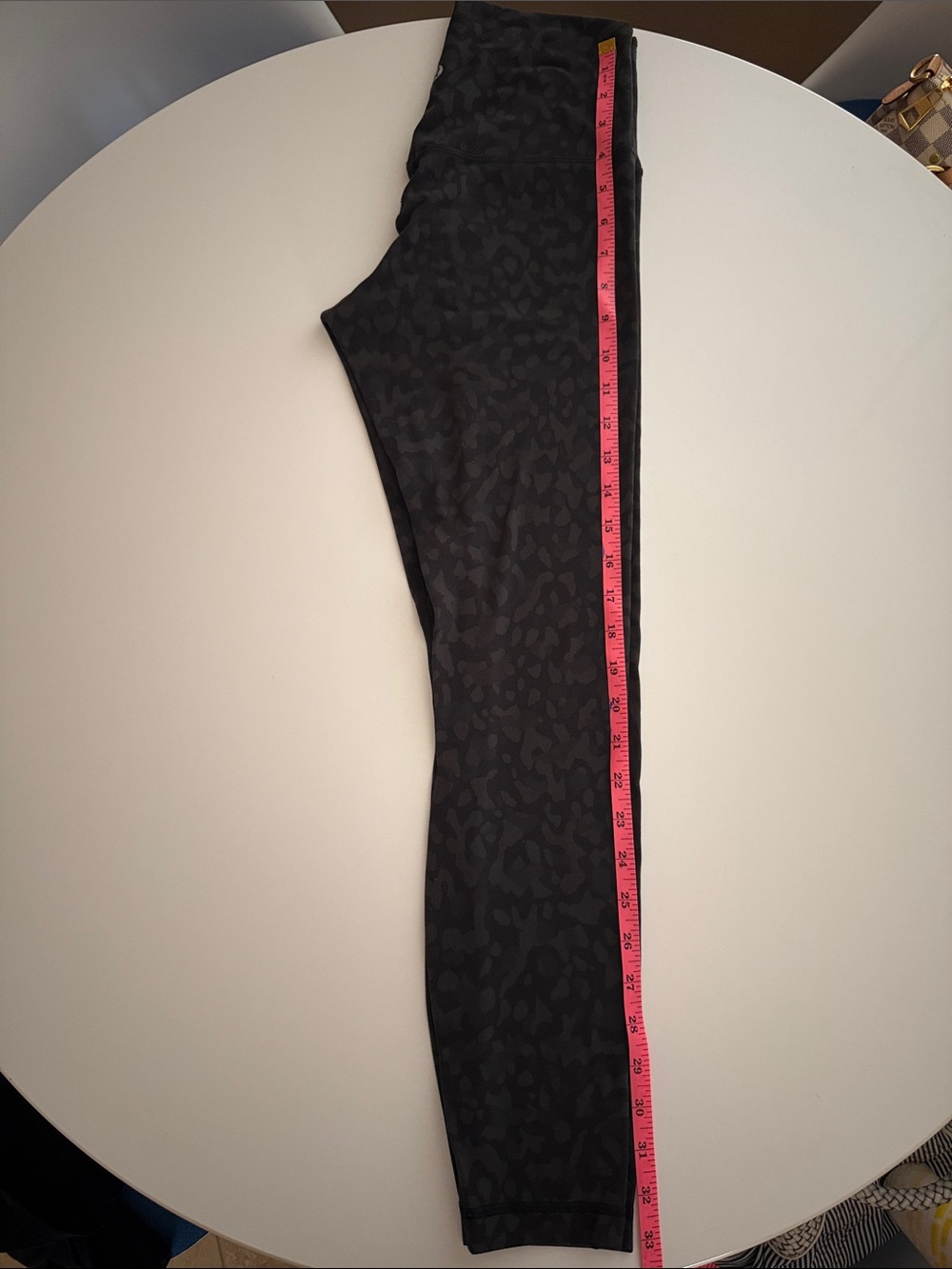 Lululemon Align High-Waist Black/Gray leopard/Camo Print Leggings Sz 6 - Picture 10 of 12